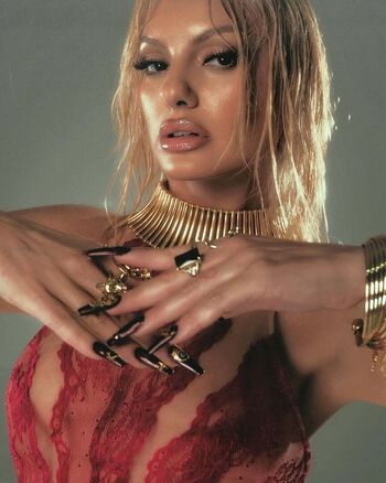 Alexandra Stan