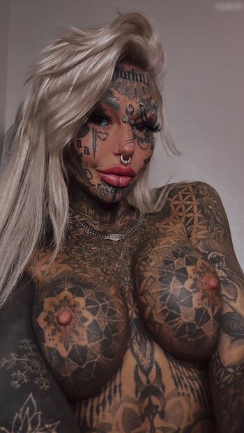 Amber Luke