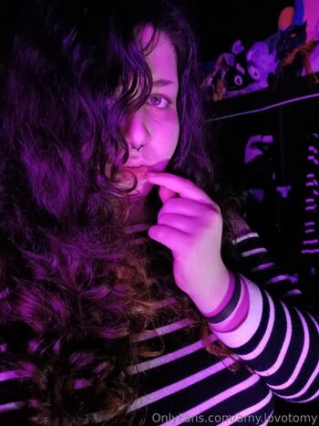 amy.lovotomy
