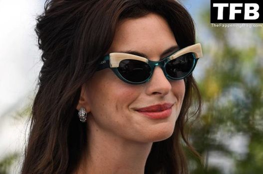 Anne Hathaway