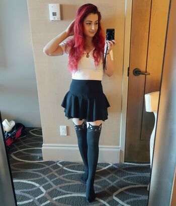 AnnieFuchsia