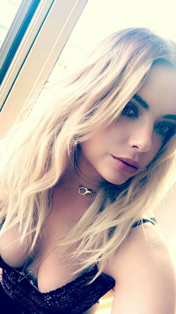 Ashley Benson