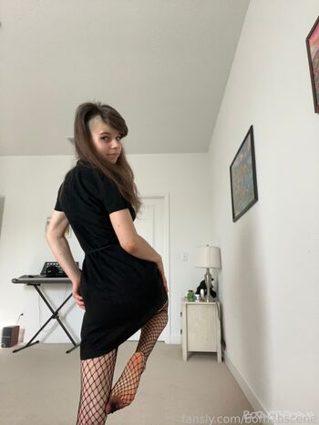 born2bscene