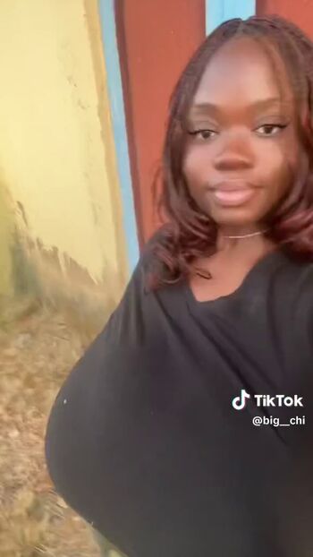 Chanel La Croix