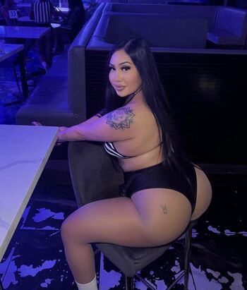 christinaaquino
