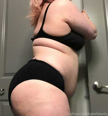 curvybecky