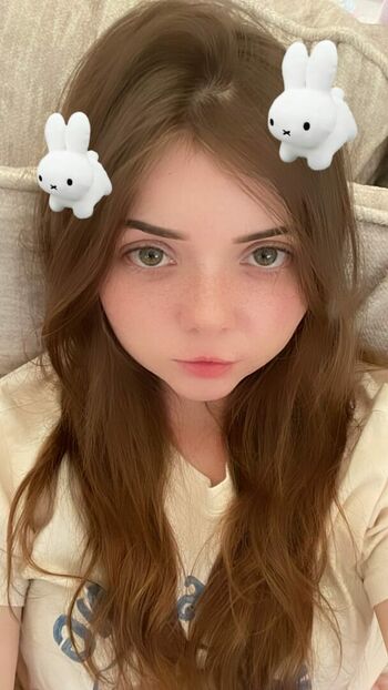 Danni Meow (Phatcatsama/dannimeow)