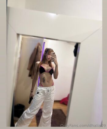 dhalia09