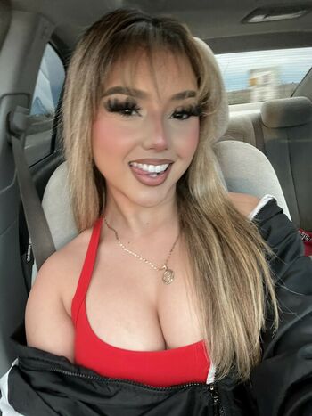 Gisselle Next Door