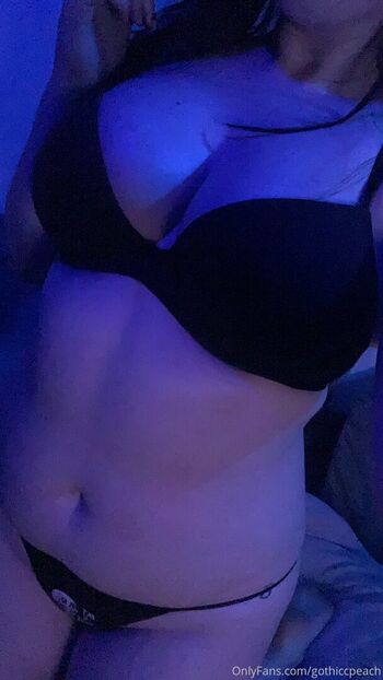 gothiccpeach