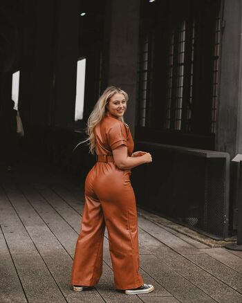 Iskra Lawrence