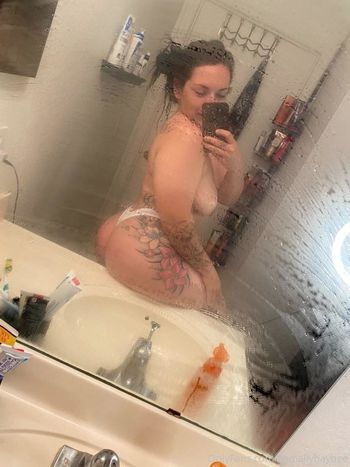itsmellybaybee