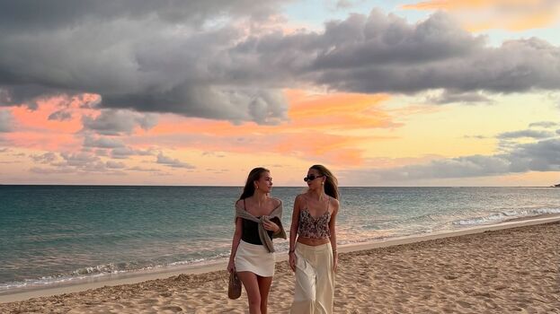 Iza and Elle