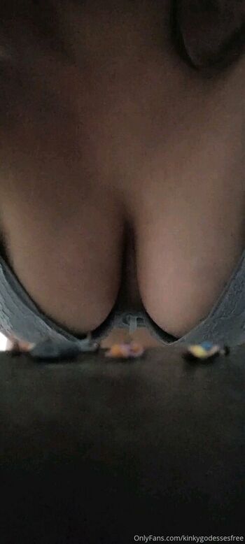 kinkygodessesfree