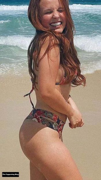 Larissa Manoela