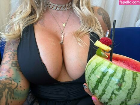 Laura Lux