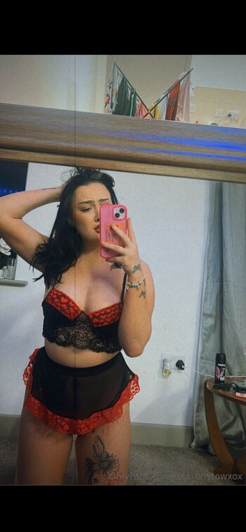 lola_bristowxox