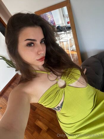 Lolalala23
