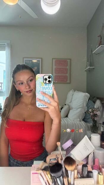 Mia Steele