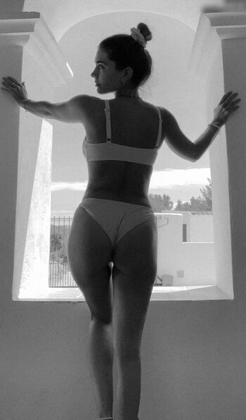 Mrs.Bella