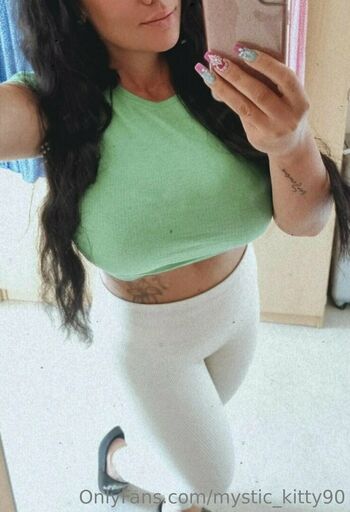 mystic_kitty90