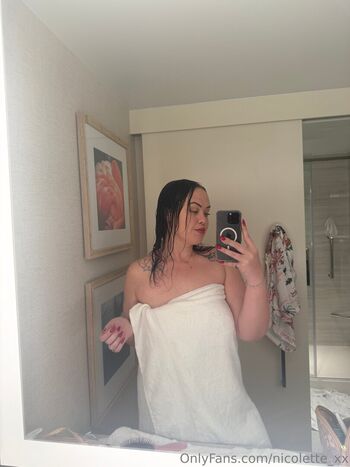 nicolette_xx