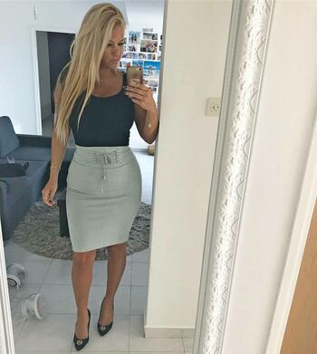 Nicolle A