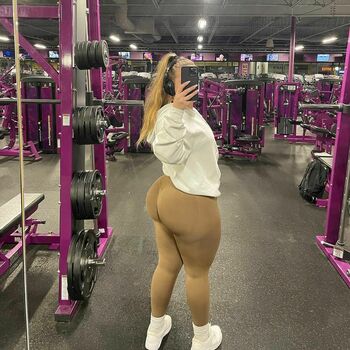 Pawg Barbie