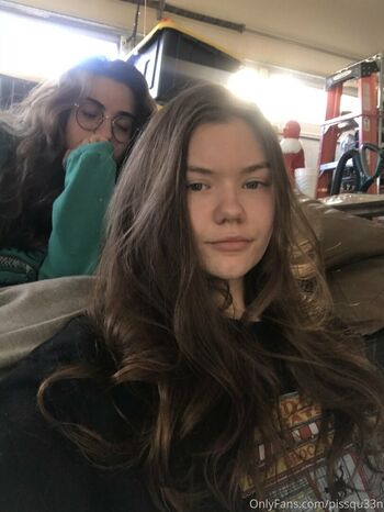 pissqu33n