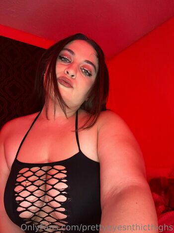 prettyeyesnthicthighs