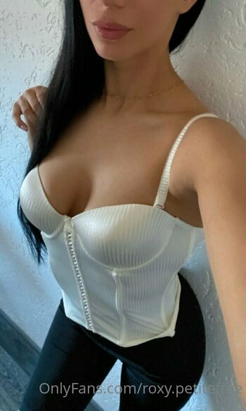 roxy.petitefree