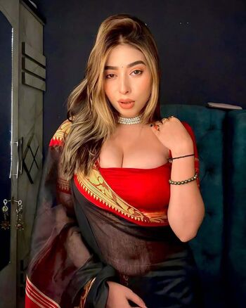 saanvi032