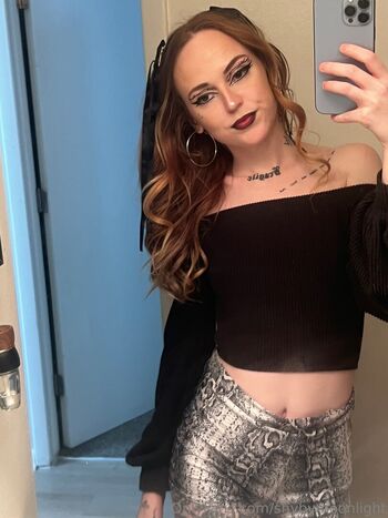 shybymoonlight