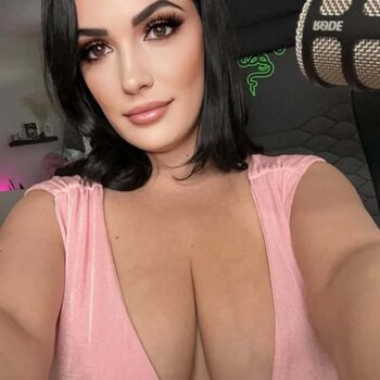 Sofi Ryan