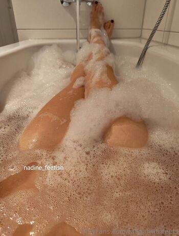 tallgirlwithfeets