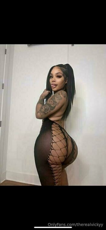 therealvickyy