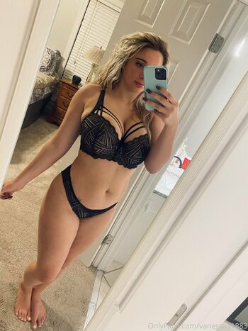 thevanessalovell