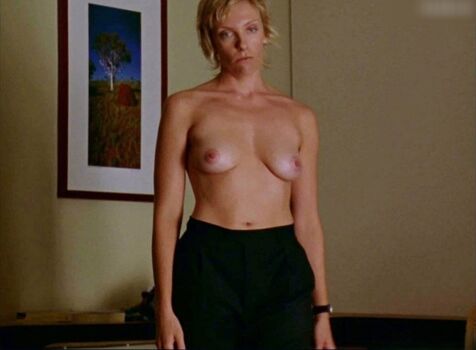 Toni Collette