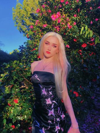 Venus Moorez