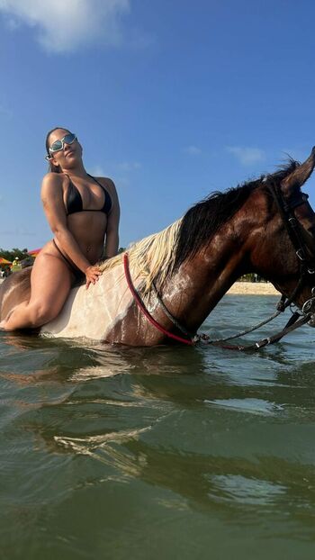 Vitoria Kelly