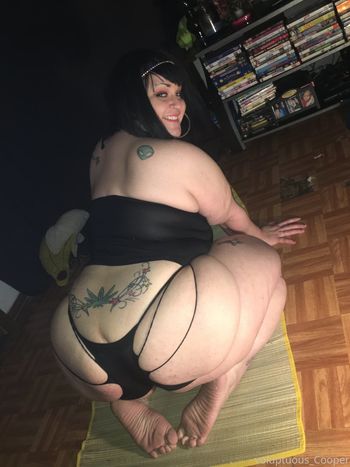 voluptuous_cooper