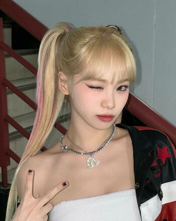 WomenK-pop