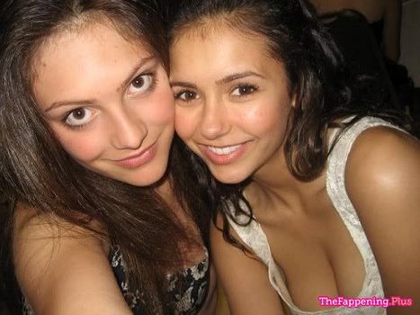 Nina Dobrev